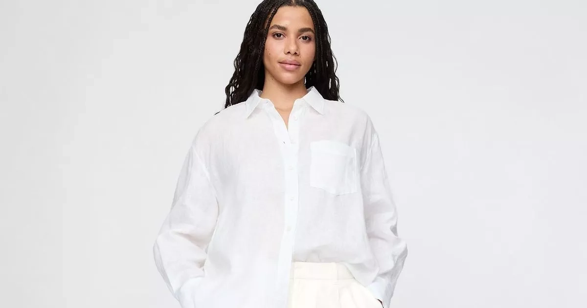 GAP's 'elegant' £60 linen trousers are perfect for a luxury summer look