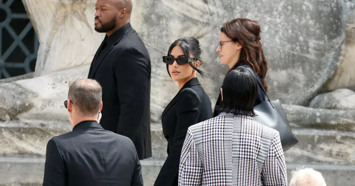Kim Kardashian arrives at Paris court with mum Kris Jenner for £12 million burglary trial