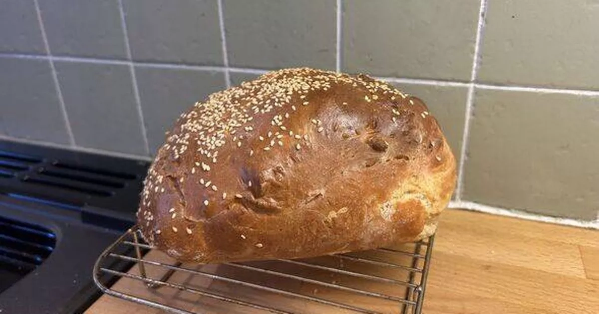 'My air fryer bread with 2 ingredients turned out better than sourdough'