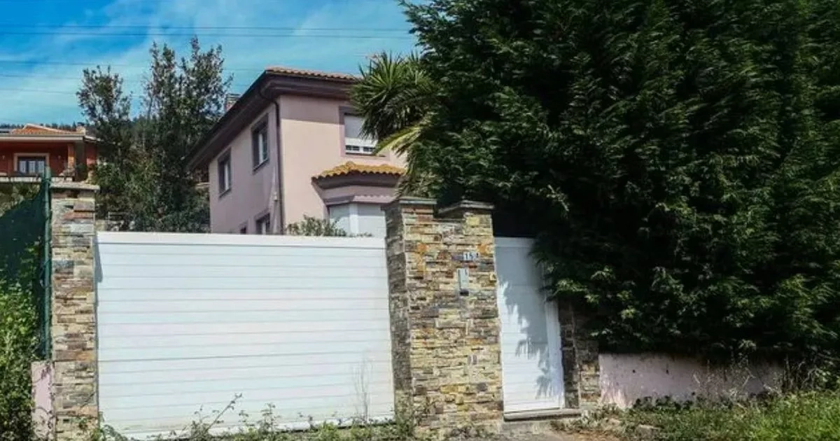House of horrors with kids locked up in nappies discovered by 'nosy' neighbour
