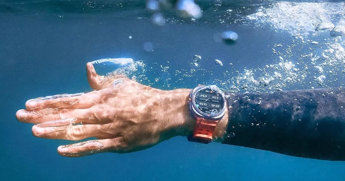 Samsung Ultra watch now £350 cheaper than Apple rival watch in lowest ever deal