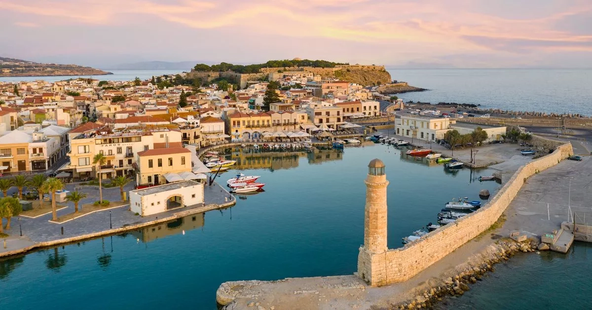 Brits in Greece urged to activate phone setting after 6.1 magnitude earthquake and tsunami warning
