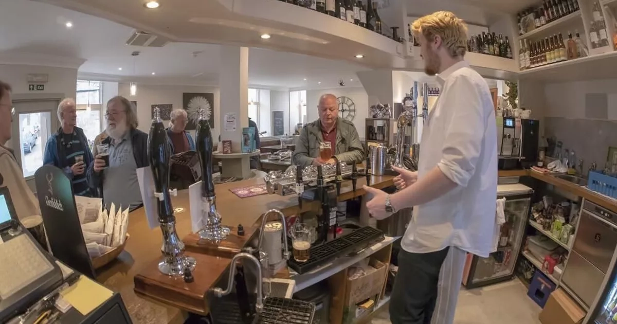 Tiny but cosy pub in Scots village wins top award after nearly closing