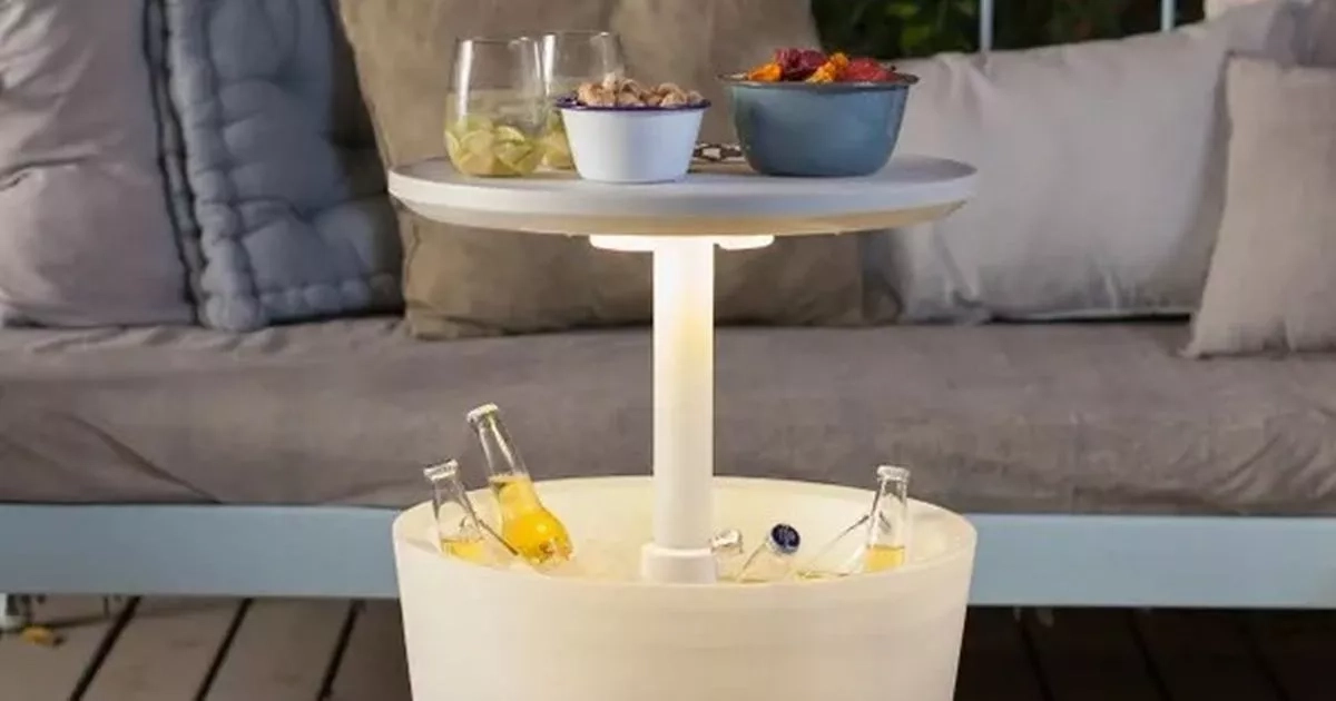 Dunelm drops price of 'stylish' ice bucket table that 'looks awesome' on patio