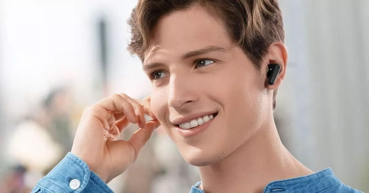 £16 'easy to pair' wireless earbuds shoppers are 'replacing Apple AirPods' for