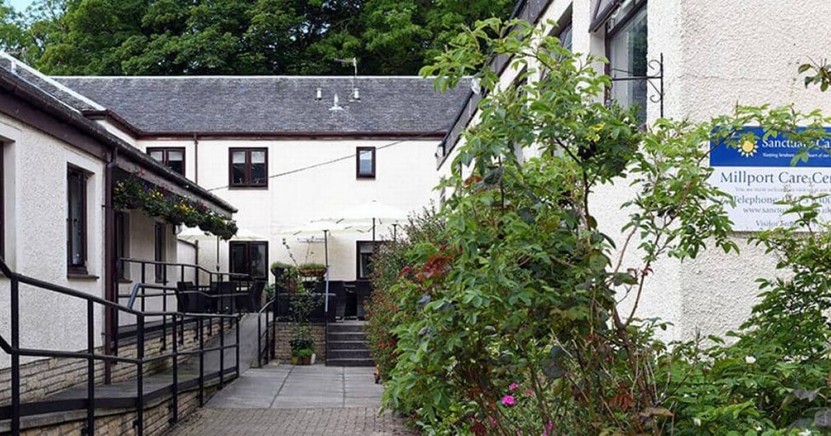 Nurse suspended over 'horrific' forced covid injection of vulnerable woman in care home