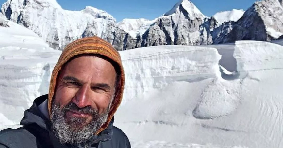 Ex-Scots marine quit Mount Everest climb near summit after passing five dead climbers