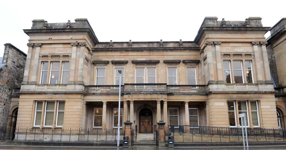 Paisley man jailed after woman opened letterbox and asked passer-by to call cops