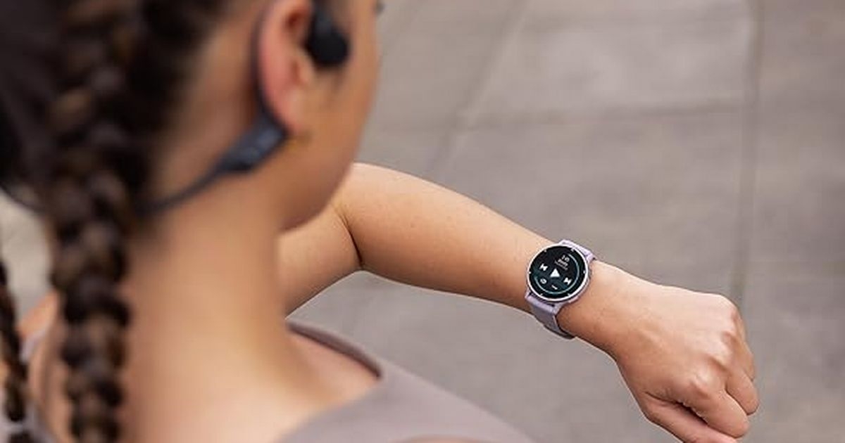 Garmin fitness watch drops from £260 to £175 as shopper says it's 'so much better' than Fitbit