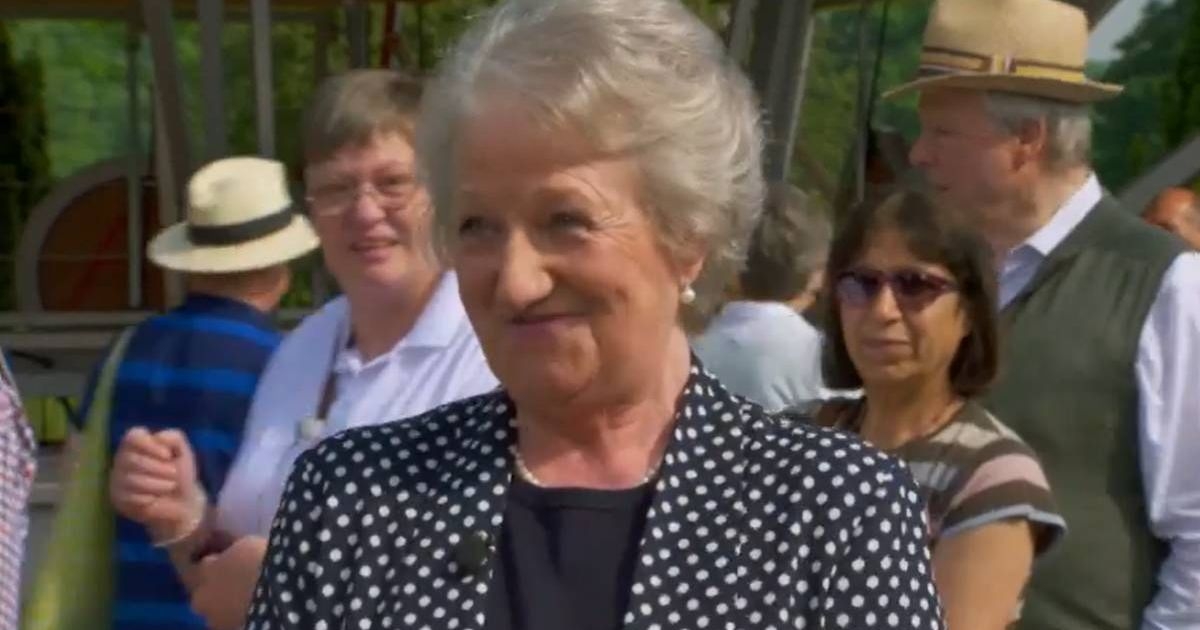 BBC Antiques Roadshow expert warns about diamond bracelet once owned by Hollywood star