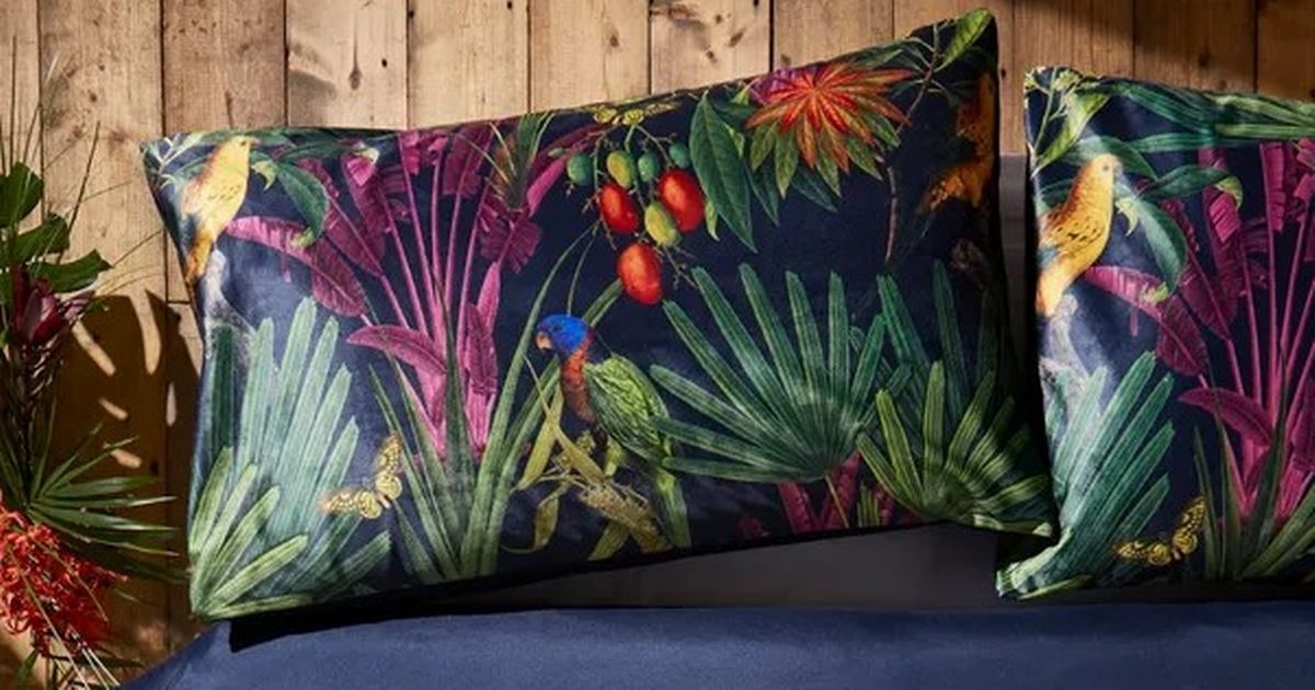 'Luxurious' Dunelm bedding that's 'soft and snuggly' gets 20% price cut in sale