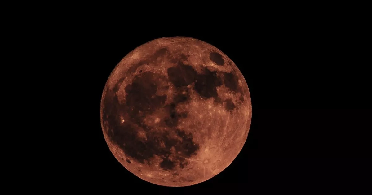 How to catch rare Strawberry Moon which won't be seen again until 2043