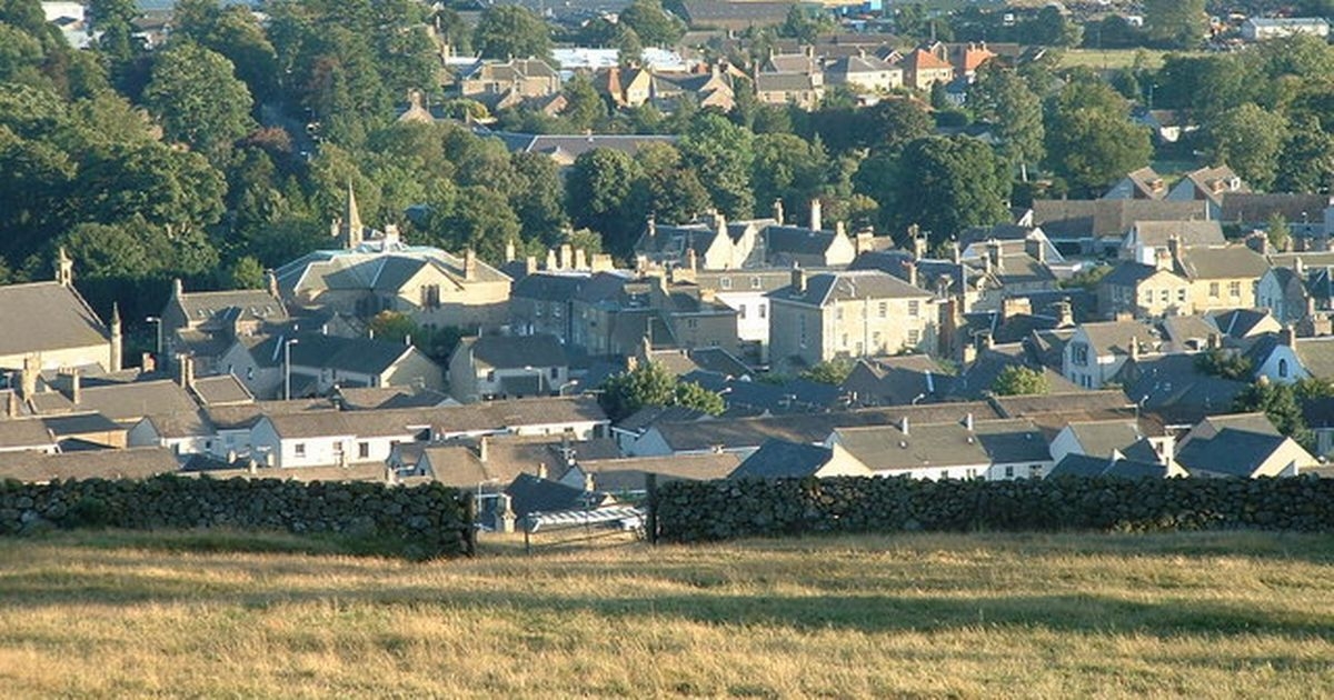 Scotland's hottest town features historic castle and a WW2 bear memorial statue