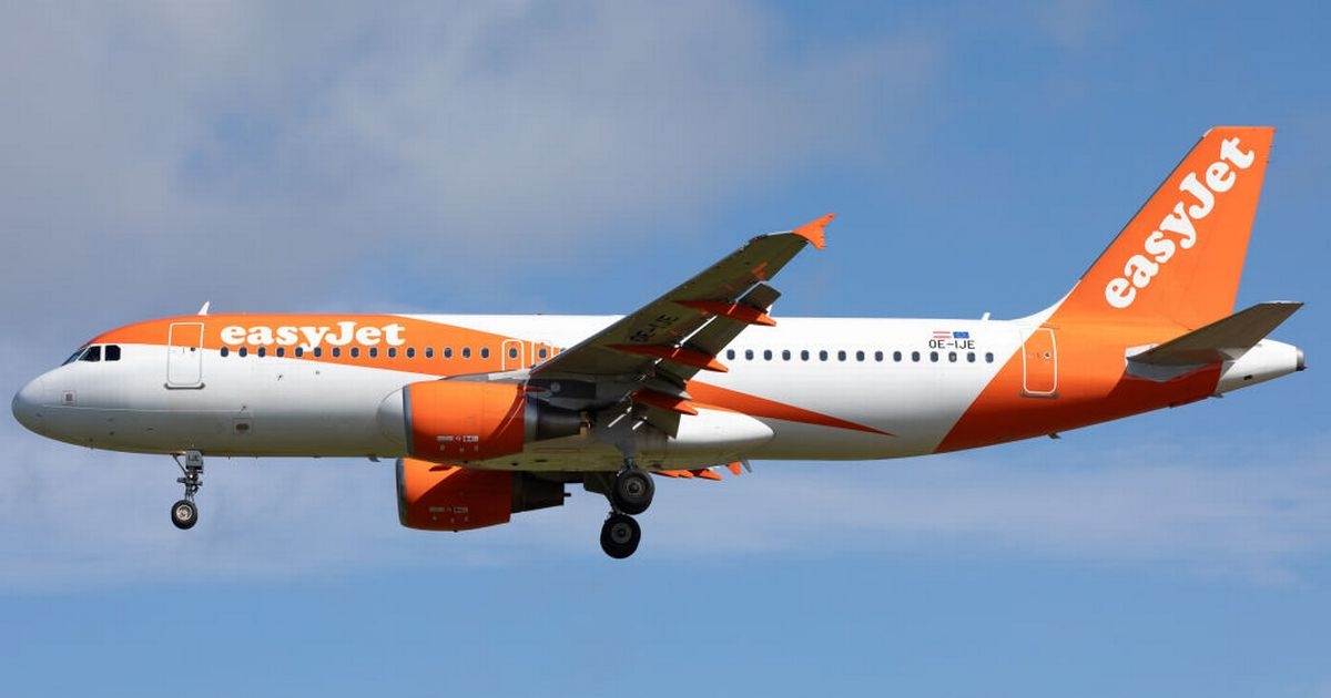 Wheeled cabin bag for EasyJet that holds 'surprising' amount of clothes now 15% off