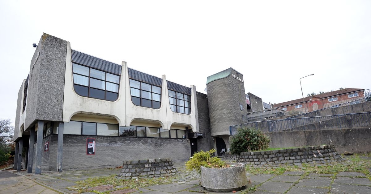 Two popular Livingston pubs win extensions to their licence to allow outdoor drinking