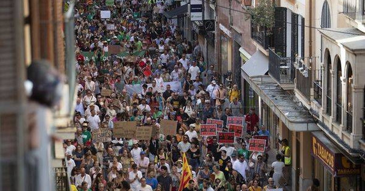 Airbnb responds to tourists' 'go home' chants at huge protest in Majorca