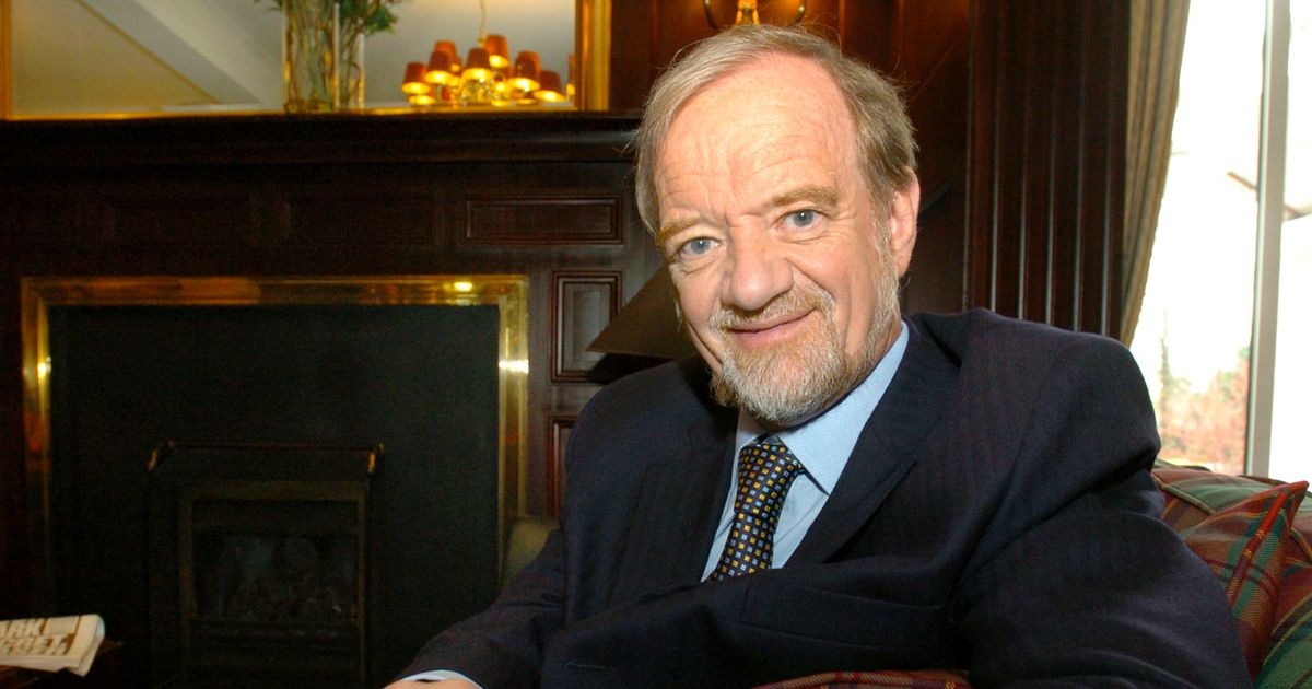 Robin Cook internship presents pupils with opportunity of working with Livingston MP at Westminster
