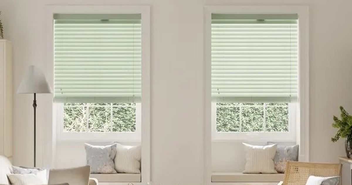 Dunelm cuts 20% off 'easy to install' Venetian blinds that come in seven colours
