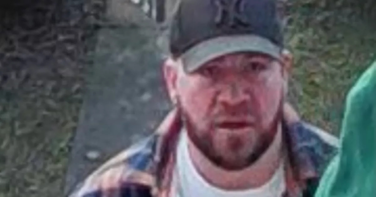 Cops release images amid probe into spate of thefts in Fife and Glasgow