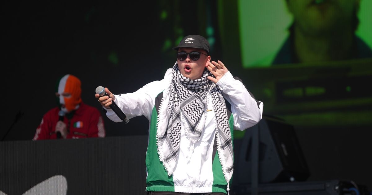 Kneecap lead foul-mouthed Kier Starmer chant before 'riot' speech at Glastonbury