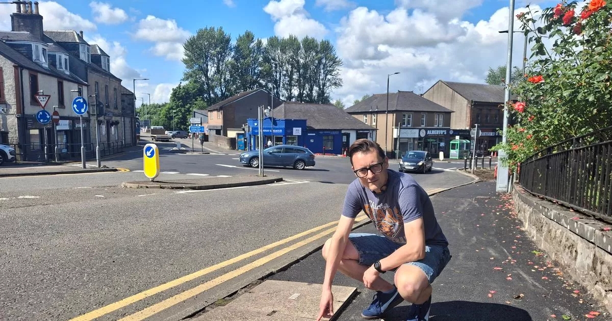 Anger as Falkirk Council regeneration work leaves pavements 'unsafe'