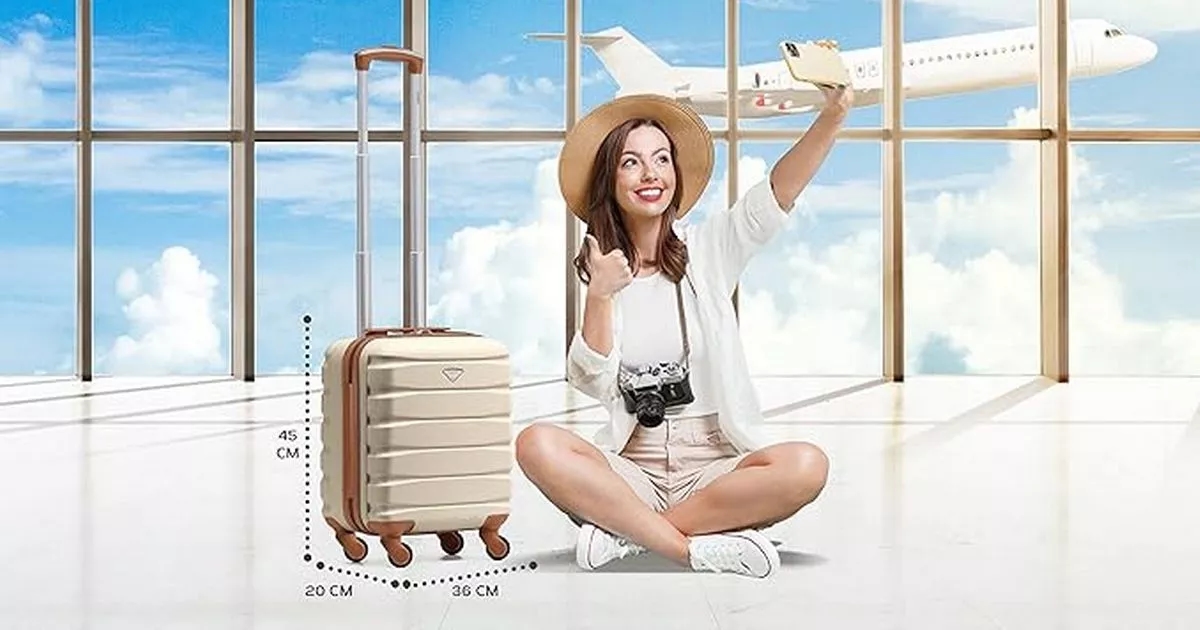 'Lightweight and stylish' easyJet cabin bag drops to £38 in limited time deal