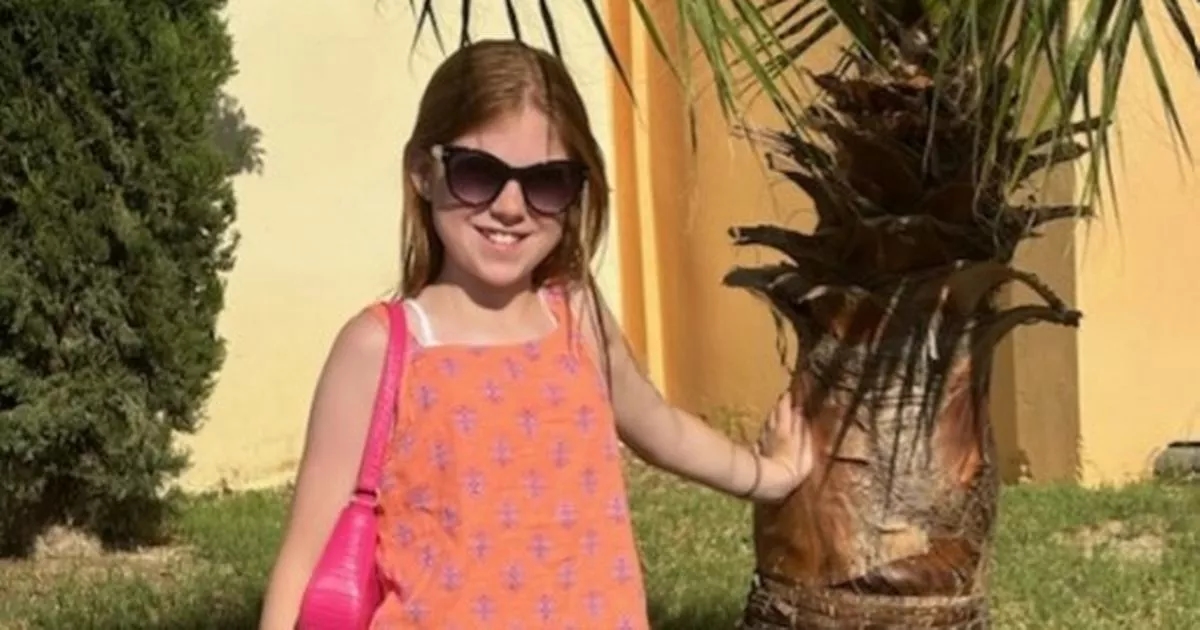 Teen girl dies four days after 'getting into difficulty' at popular beach