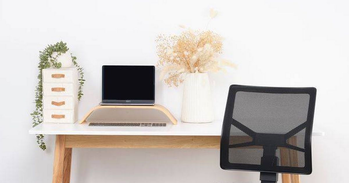 Home officer workers love Ryman desk chairs that offer 'fantastic back support'