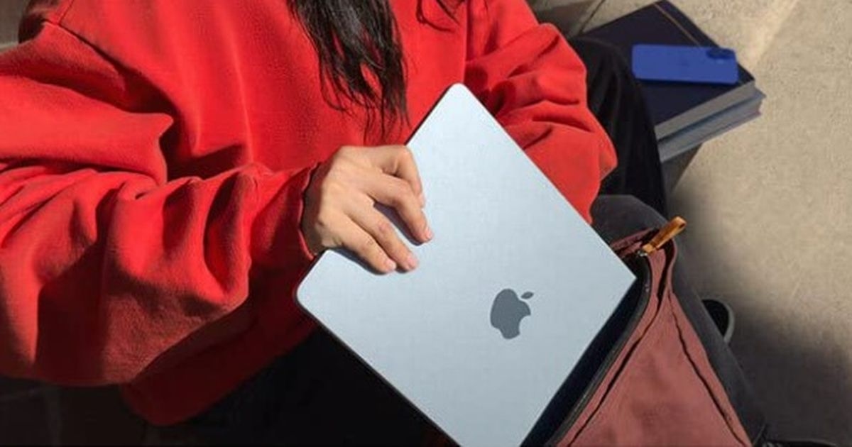 Apple fans can get 'lightweight yet powerful' MacBook Air for £20 a month in Sky deal