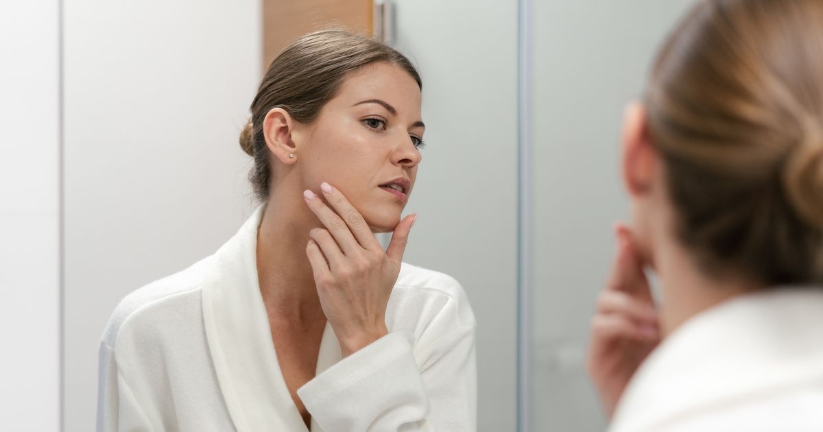 Boots' 'magic' £10 No7 serum shoppers say makes under eyes 'look tighter'