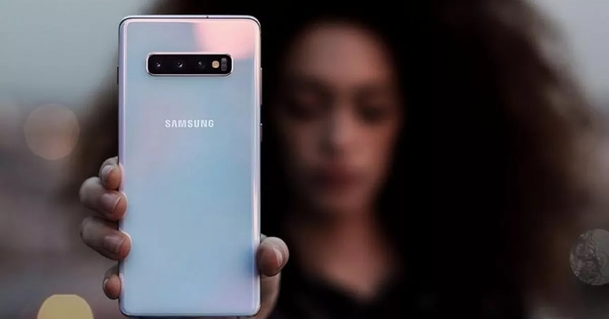 Android fans rush to buy Samsung Galaxy S10 for £90 off in online deal