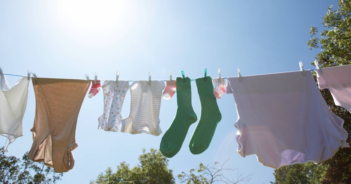 Urgent warning over not drying clothes outside during high Irish temperatures