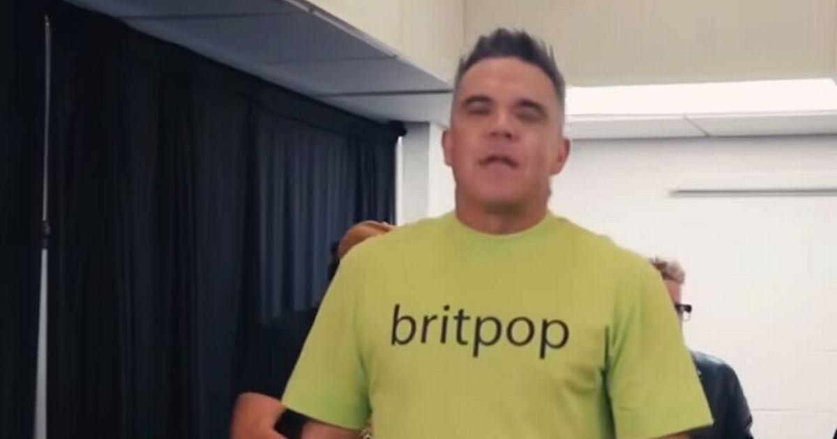 Robbie Williams shares backstage clip hours before Edinburgh Murrayfield gig