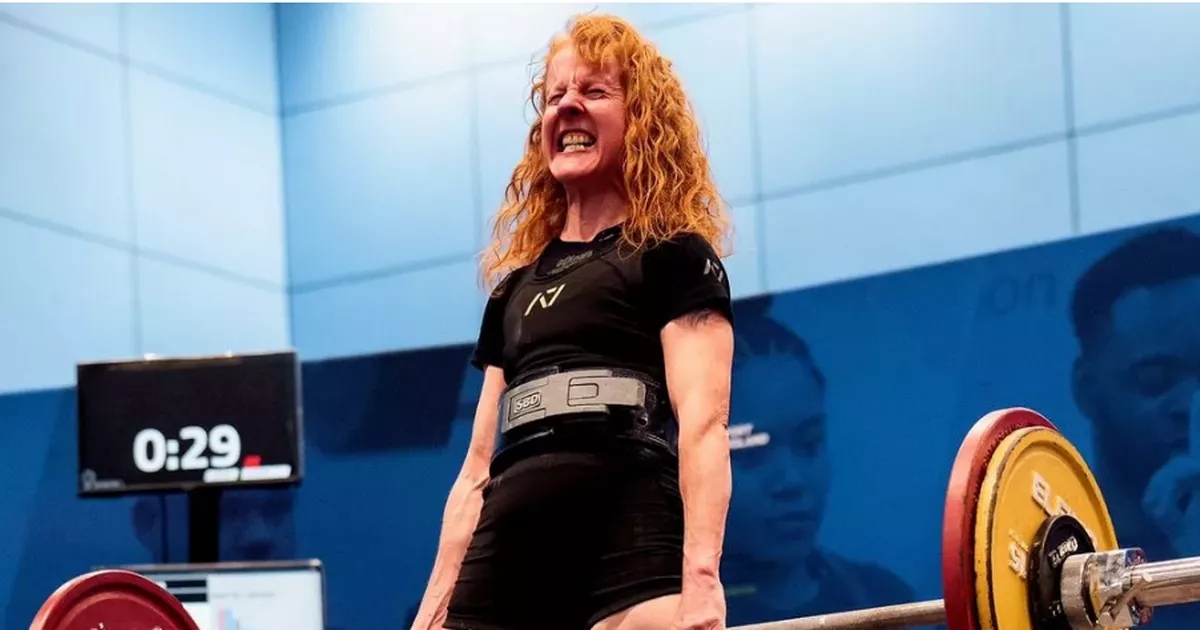 Scottish powerlifter who trains in Edinburgh breaks records at 50 years old