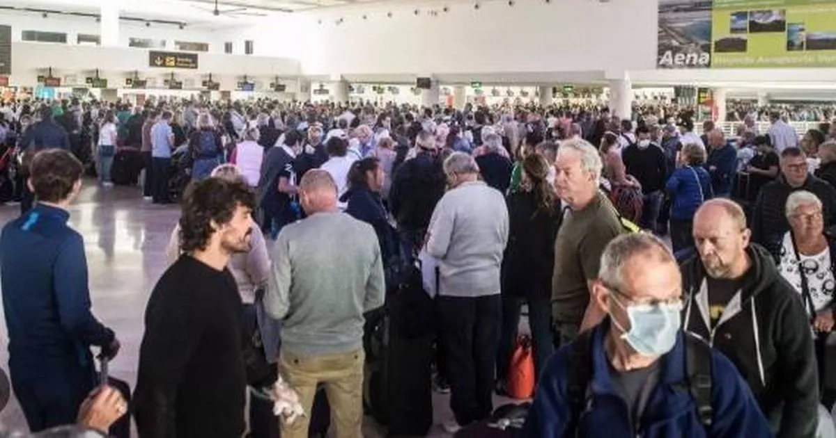 British tourists in Spain warned 'stay in your hotels' as families issued alert