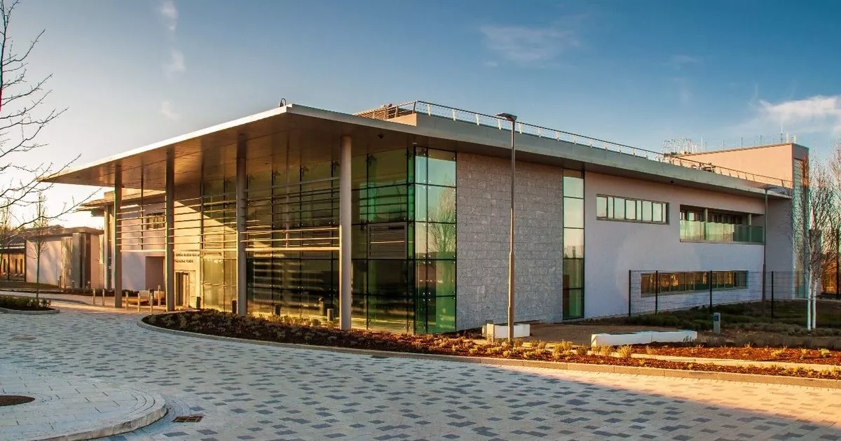 Cleaner who smuggled phone into mental hospital loses unfair dismissal case