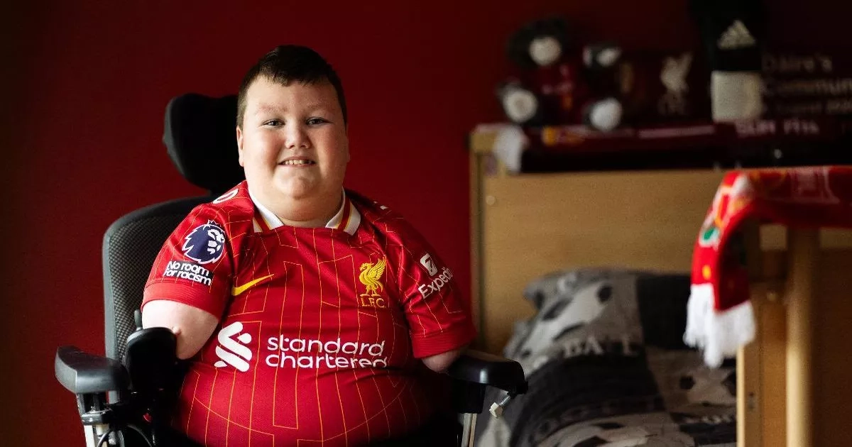 Ryanair refuse to allow Irish Liverpool fan to bring power wheelchair on flight