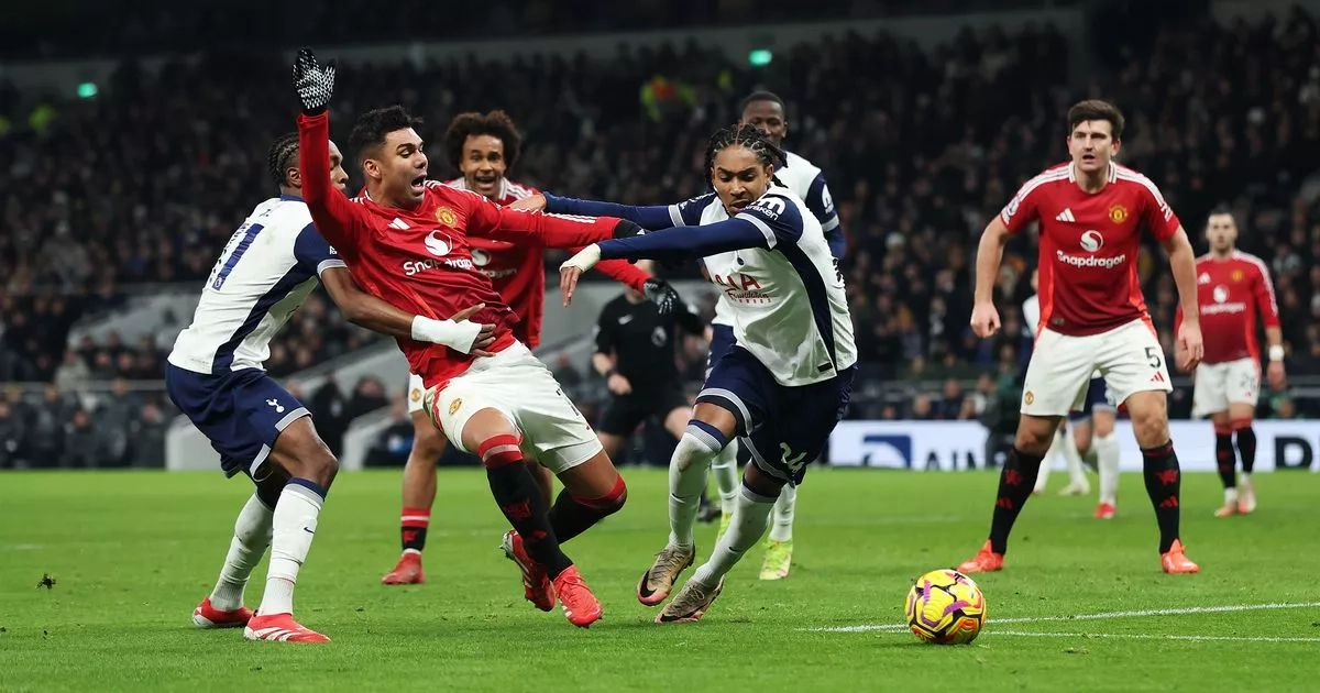 Eamon Dunphy column: Manchester United and Spurs are joke shops