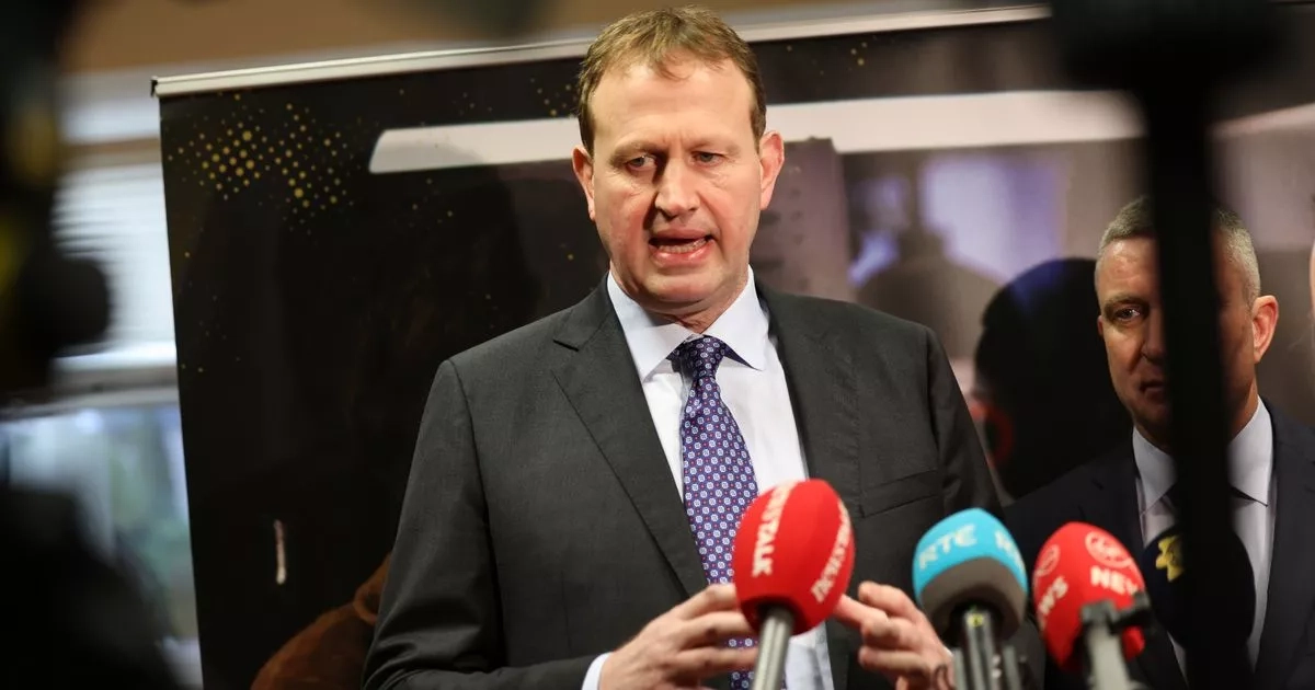 Justice Minister to speed up plans to build almost 1,000 new Irish prison spaces