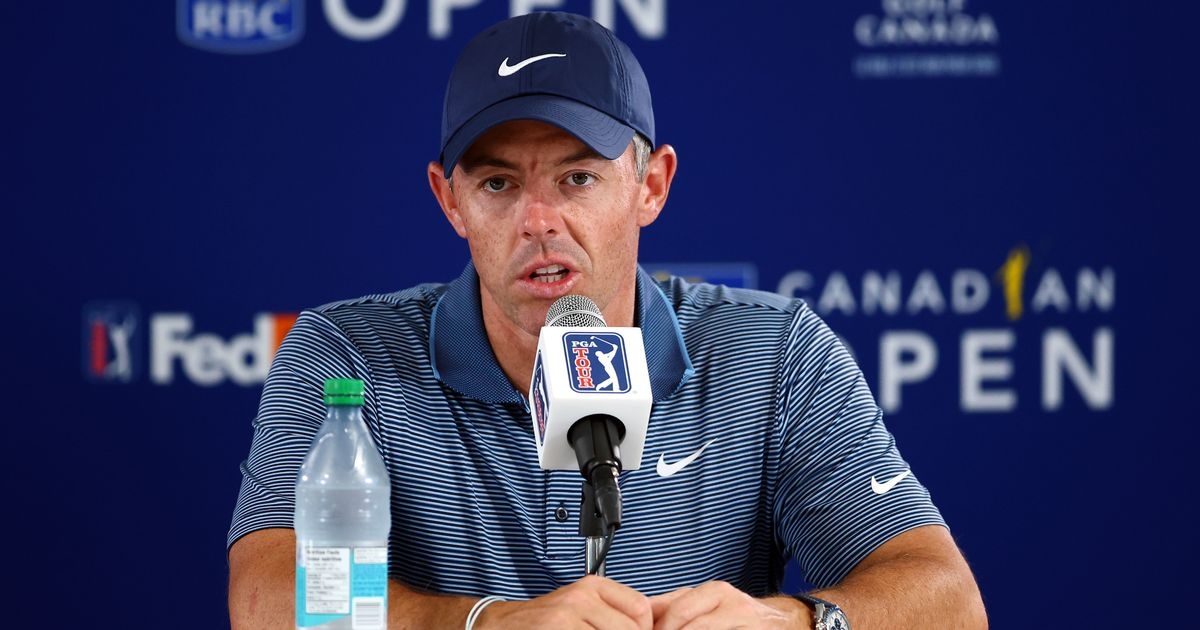 Rory McIlroy meets his match in young fan wearing green jacket