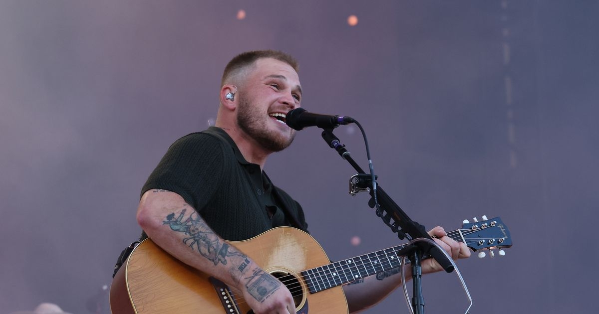'If there was a roof on the Phoenix Park, Zach Bryan would've blown it off'