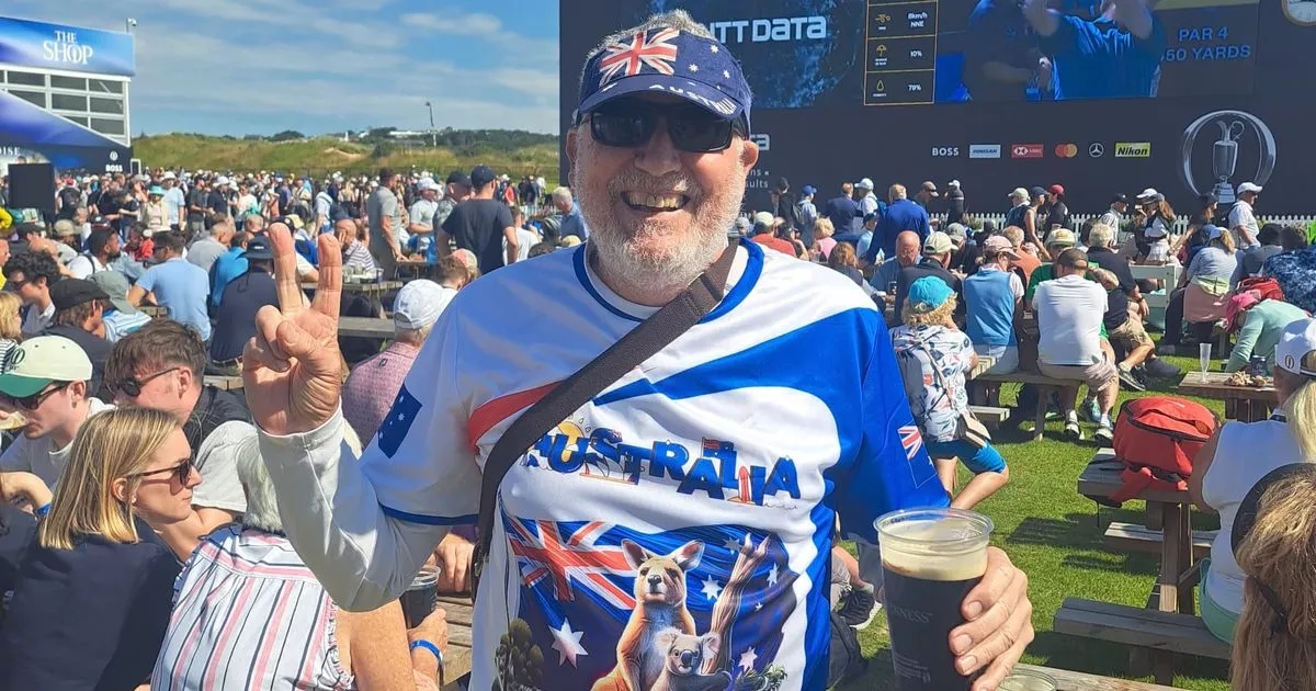Portrush pints on the agenda as fun is had in the sun ahead of The Open