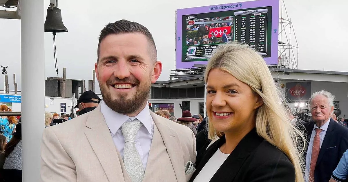 'Biggest win of the day' - Girlfriend says 'yes' to Galway Races proposal