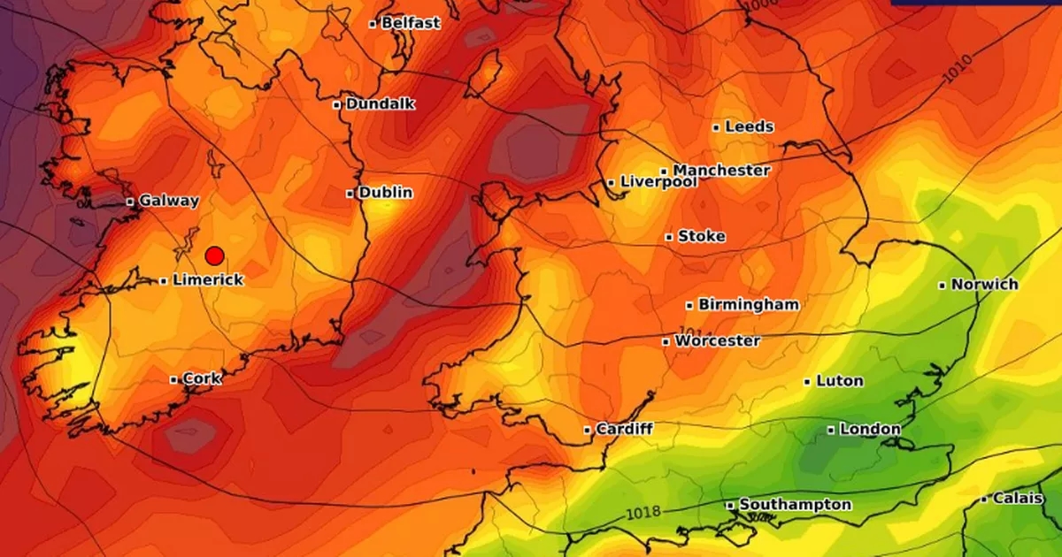 Ominous outdoor events warning as ‘rapidly deepening' Storm Floris approaches