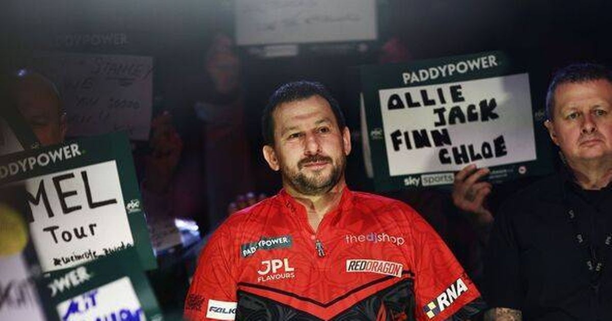Darts ace Jonny Clayton's wife to blame for 'thousands lost'