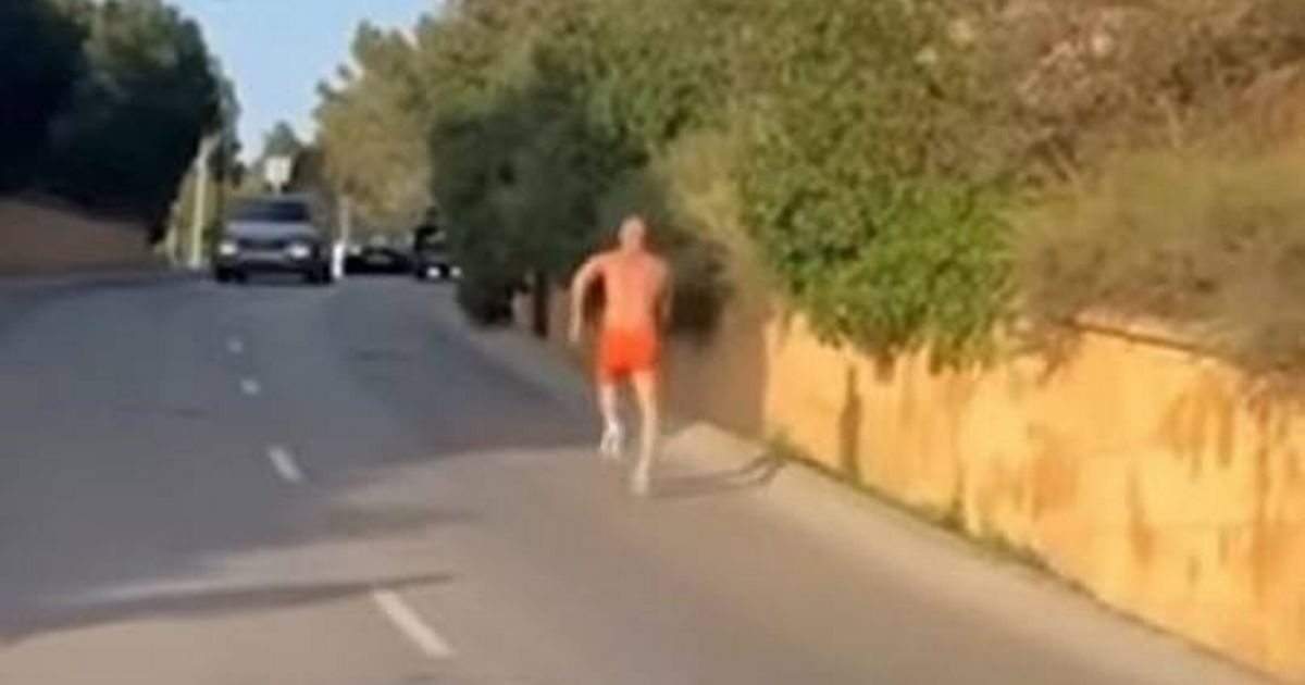 Conor McGregor disrupts traffic and leaves locals taken aback in Mallorca