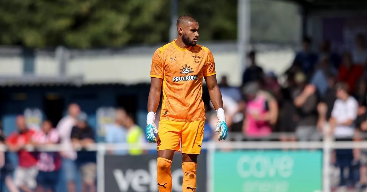 This is the Bazunu save that even had Wrexham boss Parkinson gushing with praise