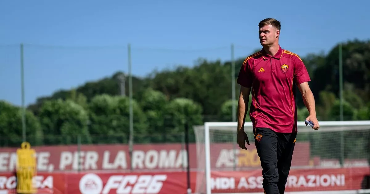 Pictures of Evan Ferguson's first day in training with his new Roma teammates