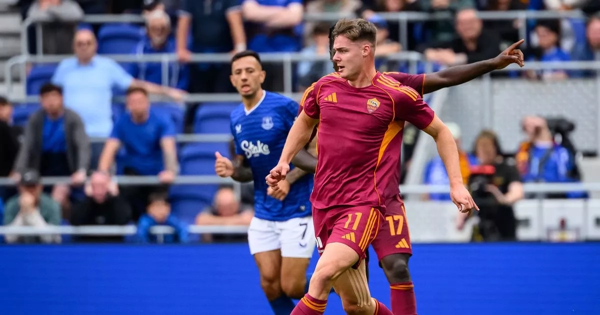 Evan Ferguson could link up with Manchester United man at Roma