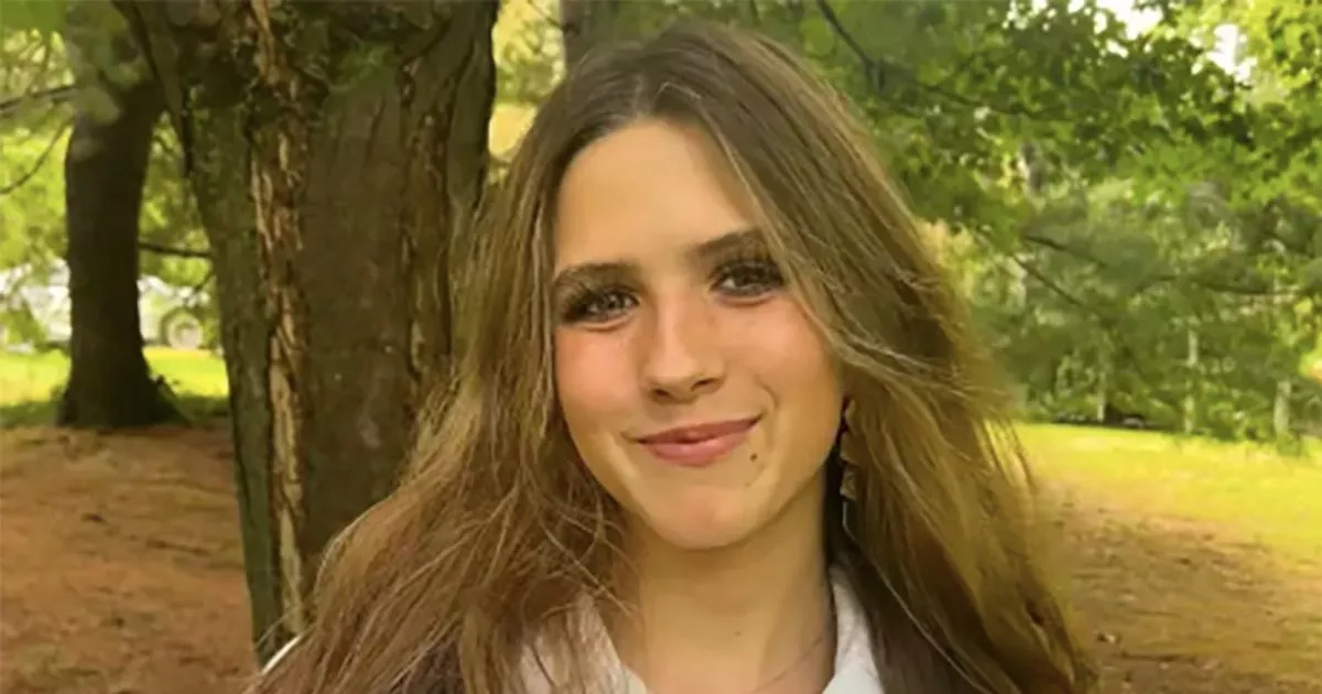 Spring Break tragedy as three high school seniors killed in devastating car crash
